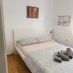 Apartment M & M *